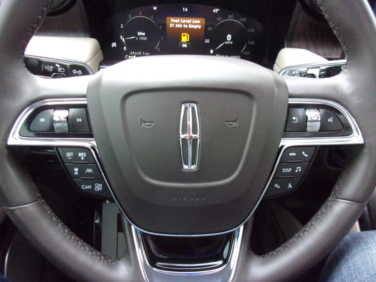 Lincoln Nautilus Reserve AWD 2021