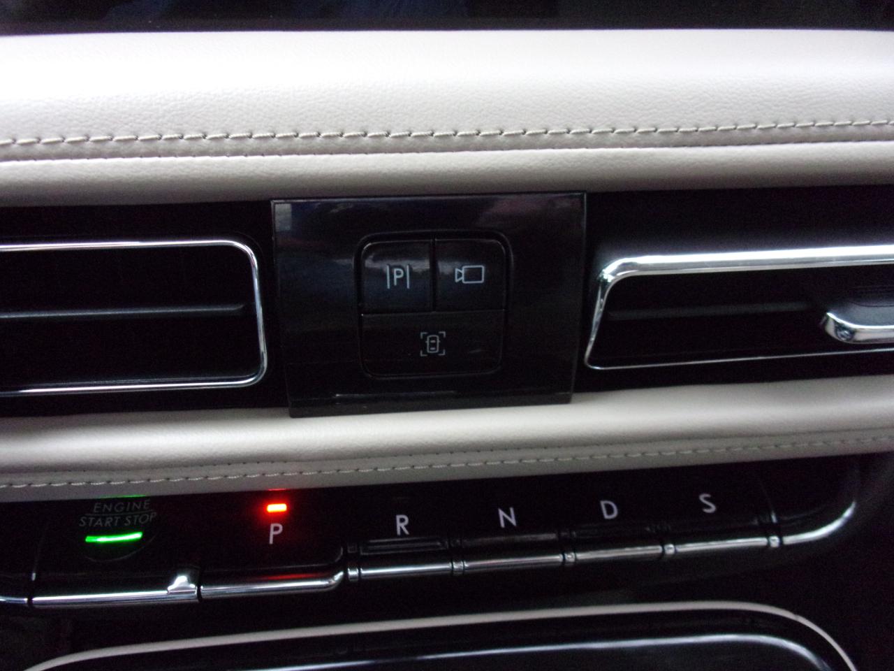 Lincoln Nautilus Reserve AWD 2021