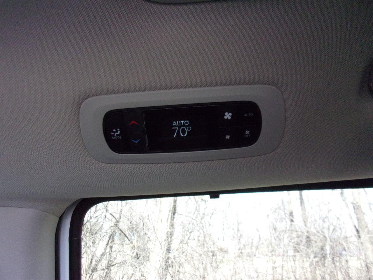 Chrysler Pacifica Touring L 2023