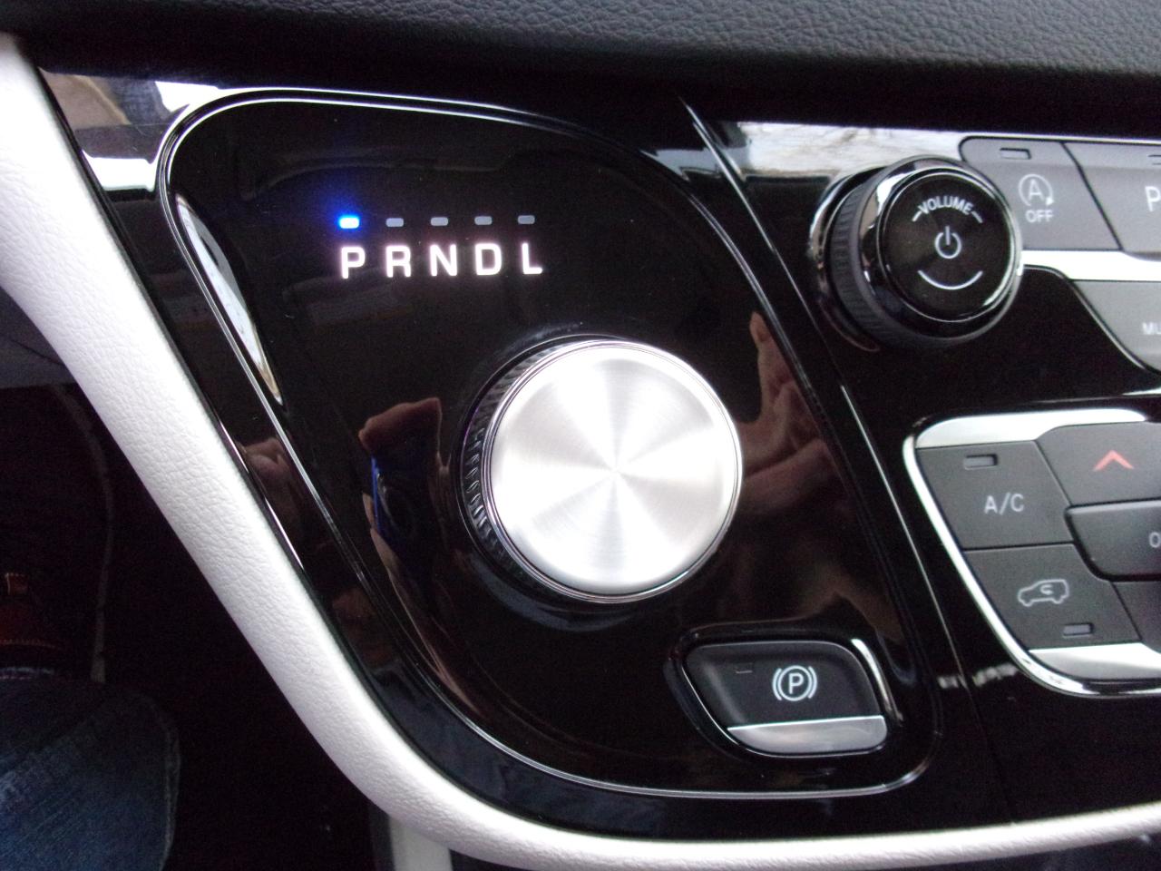 Chrysler Pacifica Touring L 2023