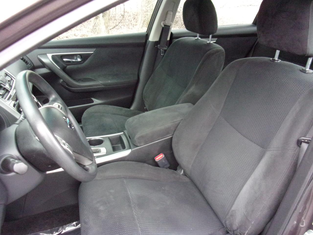 Nissan Altima 2.5 SV 2015