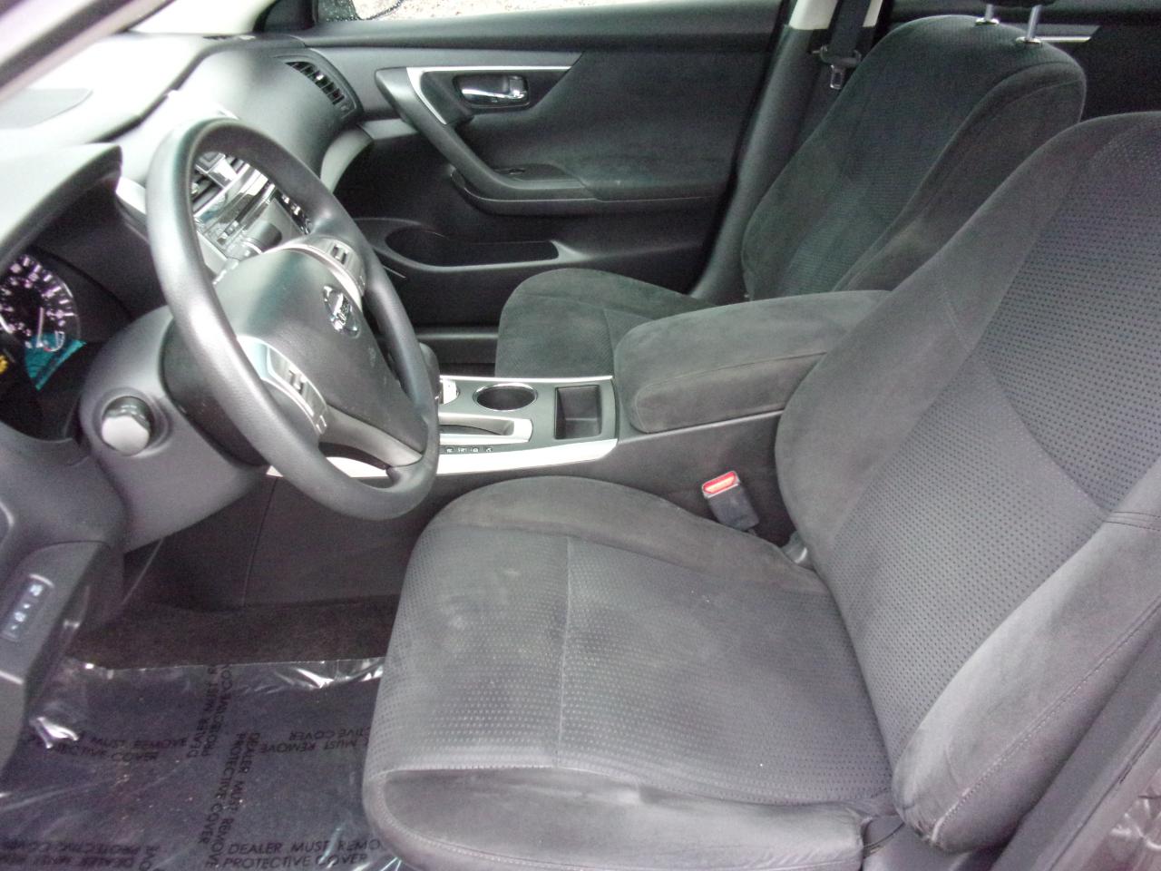 Nissan Altima 2.5 SV 2015