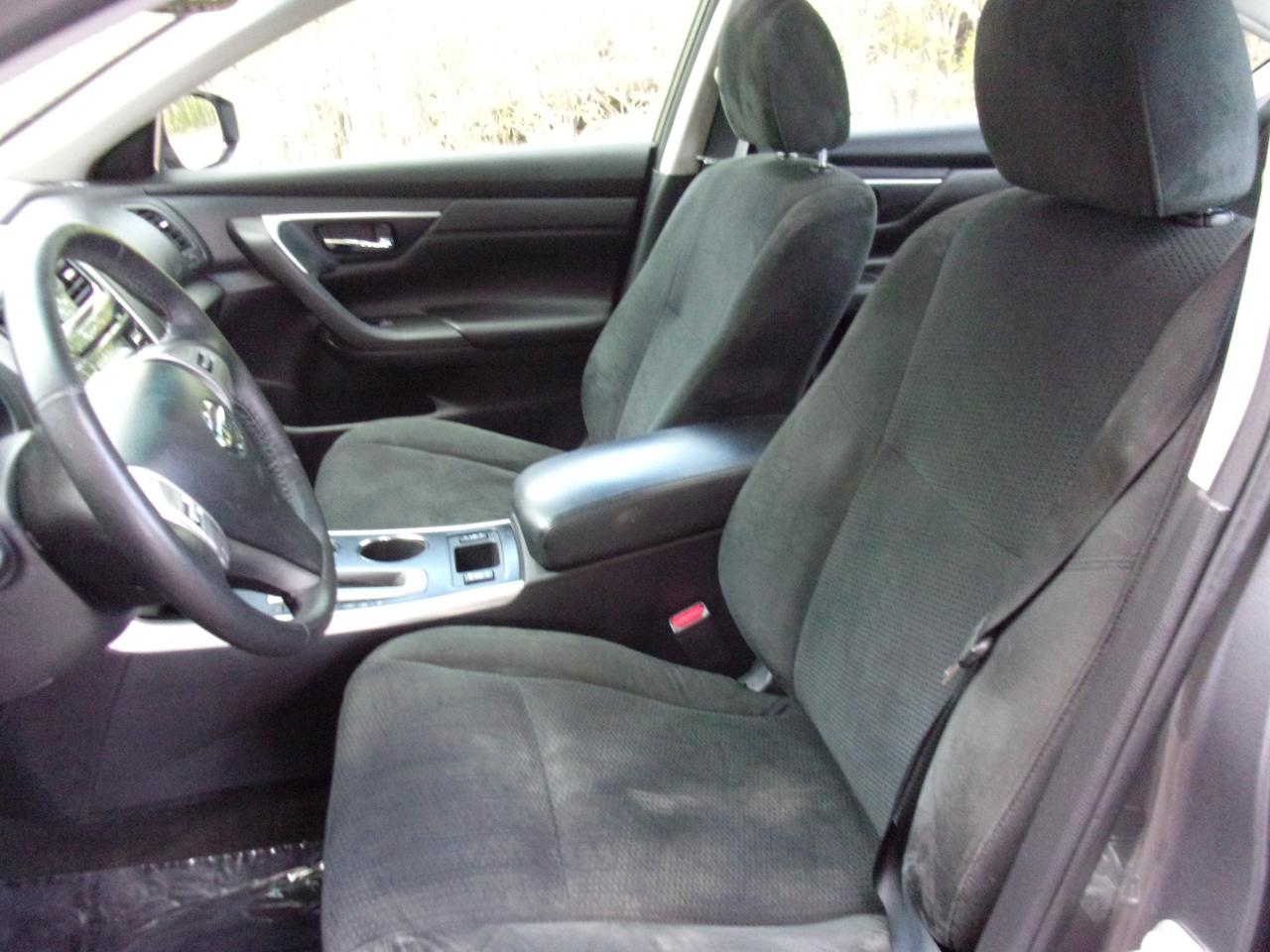 Nissan Altima 2.5 SV 2015