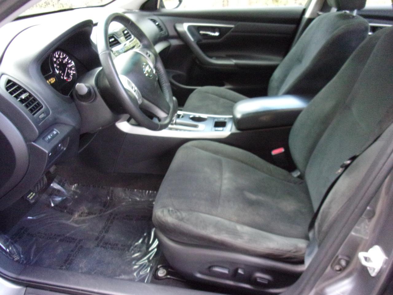 Nissan Altima 2.5 SV 2015