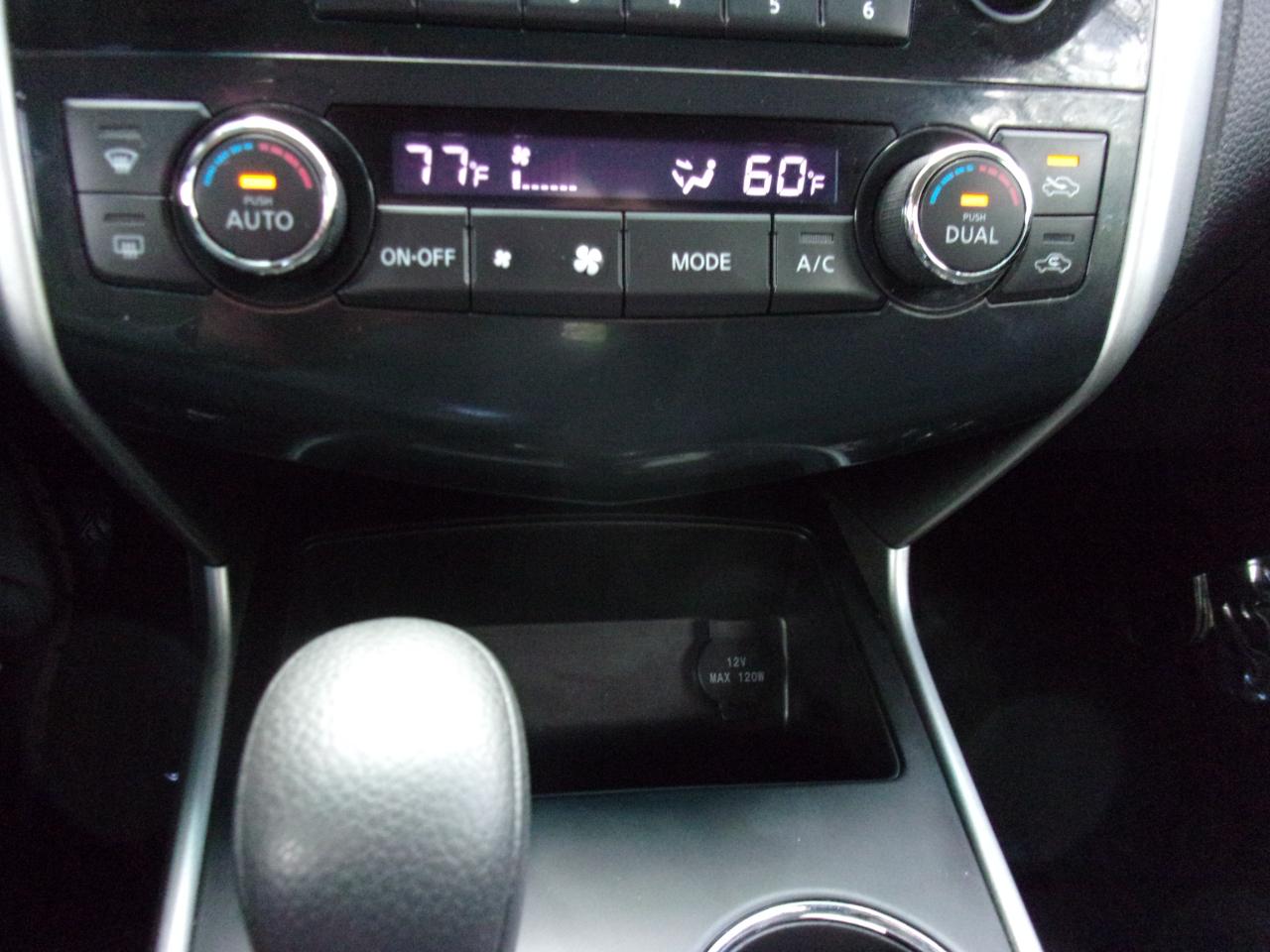 Nissan Altima 2.5 SV 2015