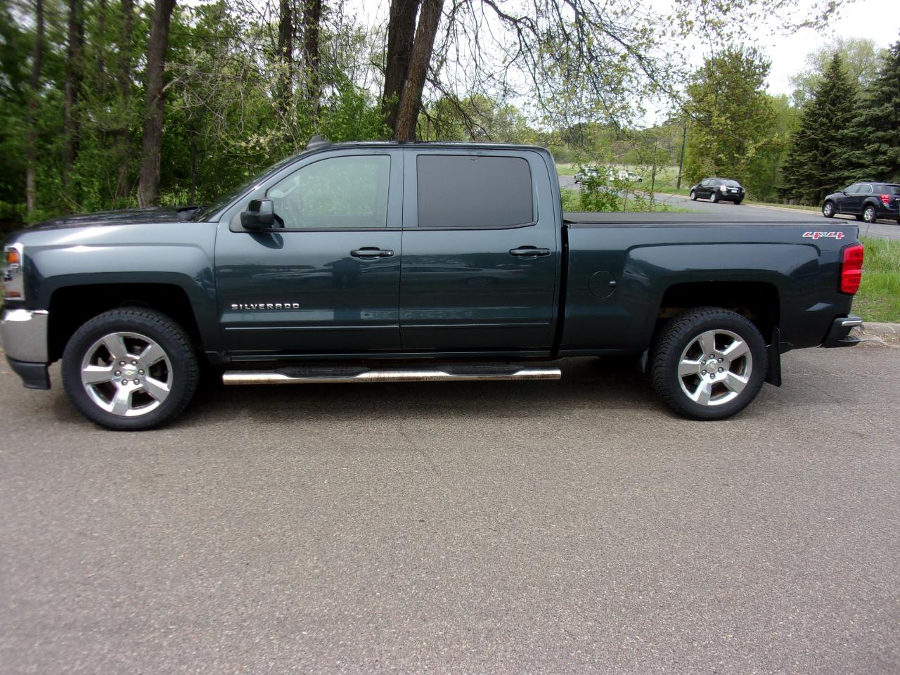 Chevrolet Silverado 1500 LT Crew Cab Long Box 4WD 2017