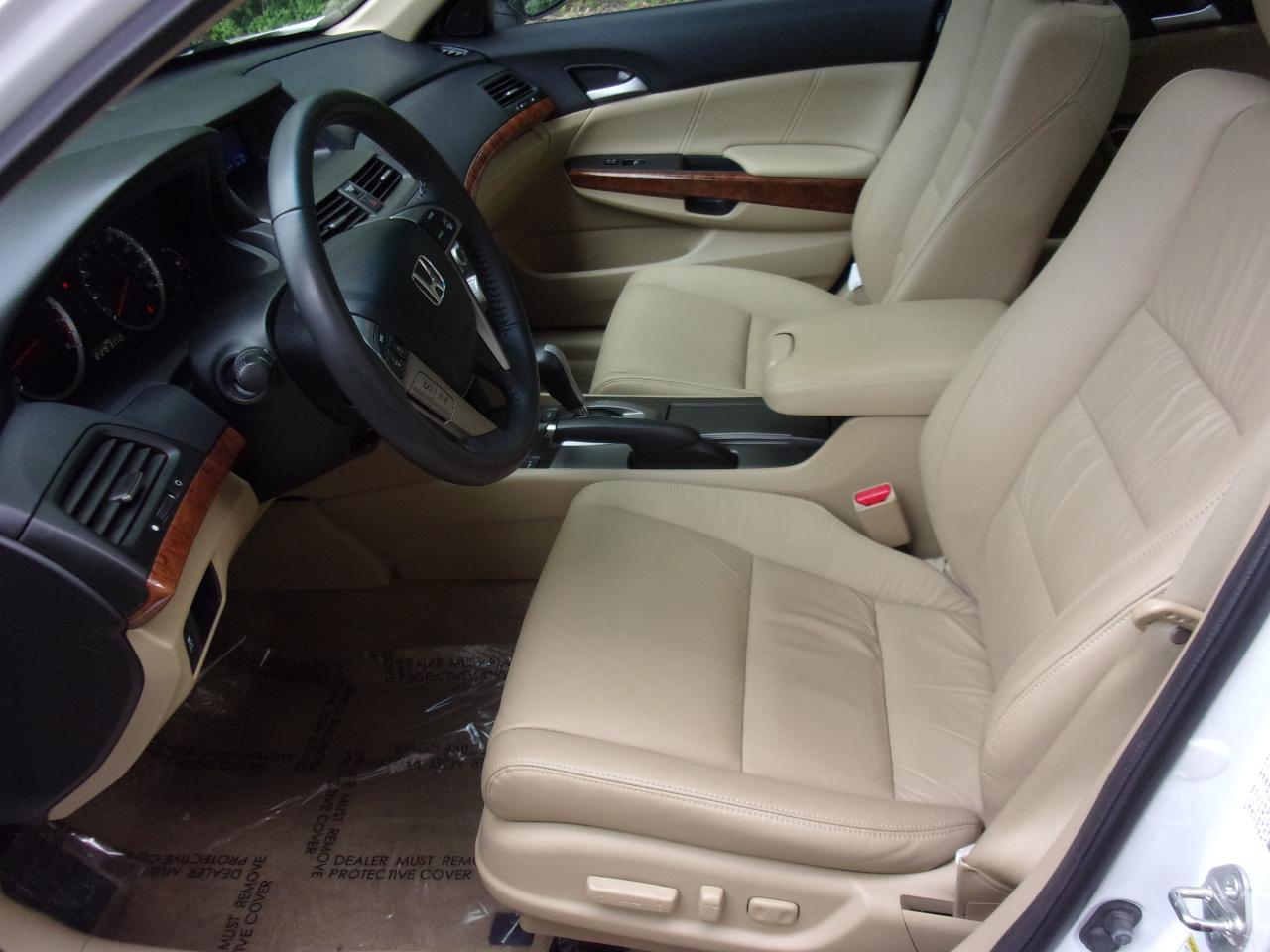 Honda Accord EX-L V6 Sedan AT 2012