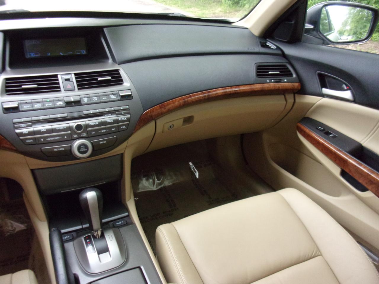 Honda Accord EX-L V6 Sedan AT 2012
