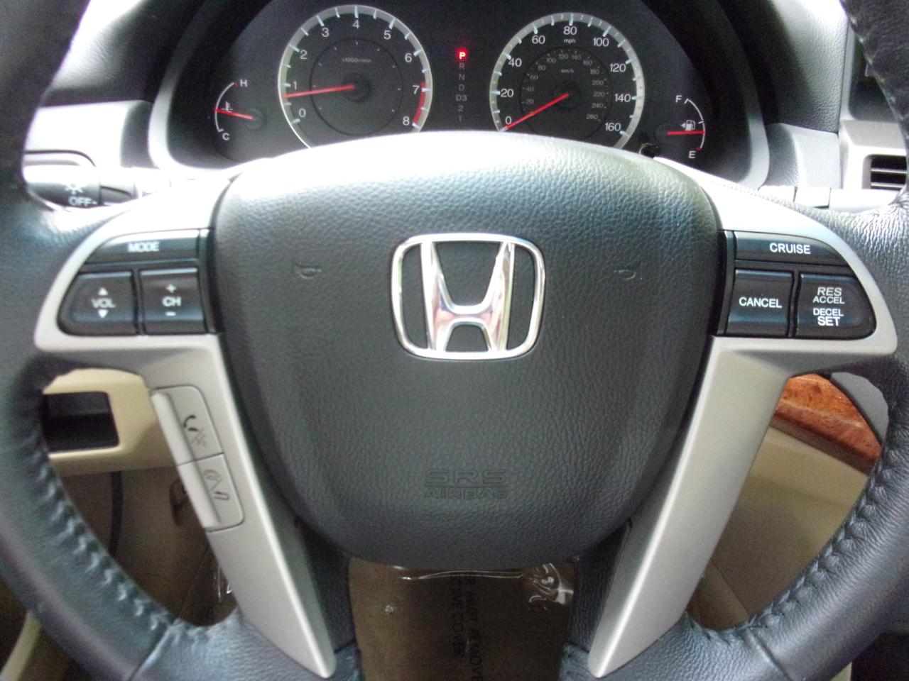 Honda Accord EX-L V6 Sedan AT 2012