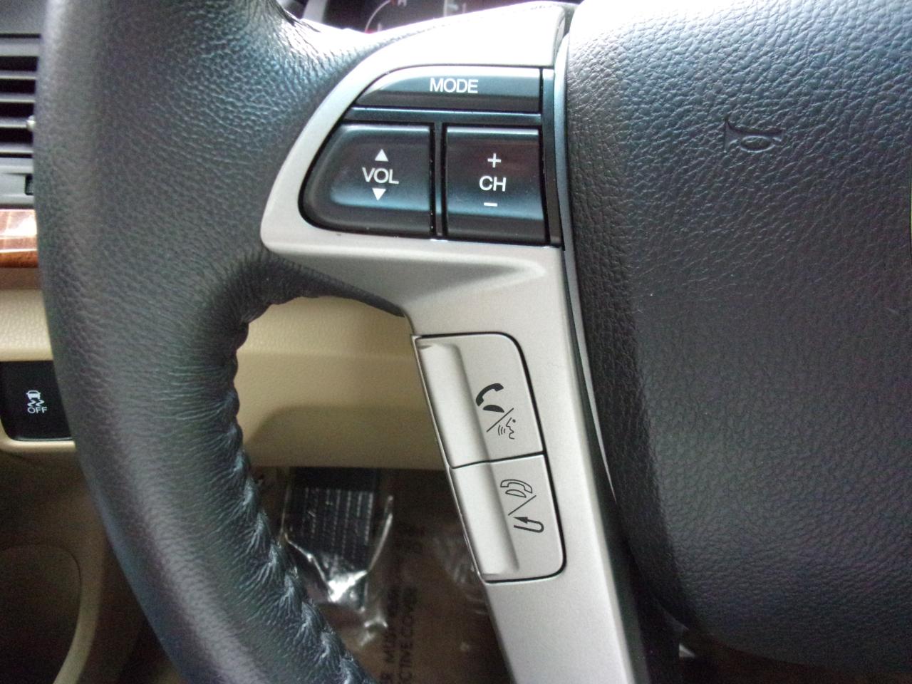 Honda Accord EX-L V6 Sedan AT 2012