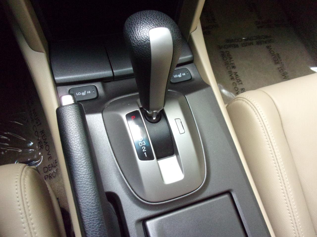 Honda Accord EX-L V6 Sedan AT 2012