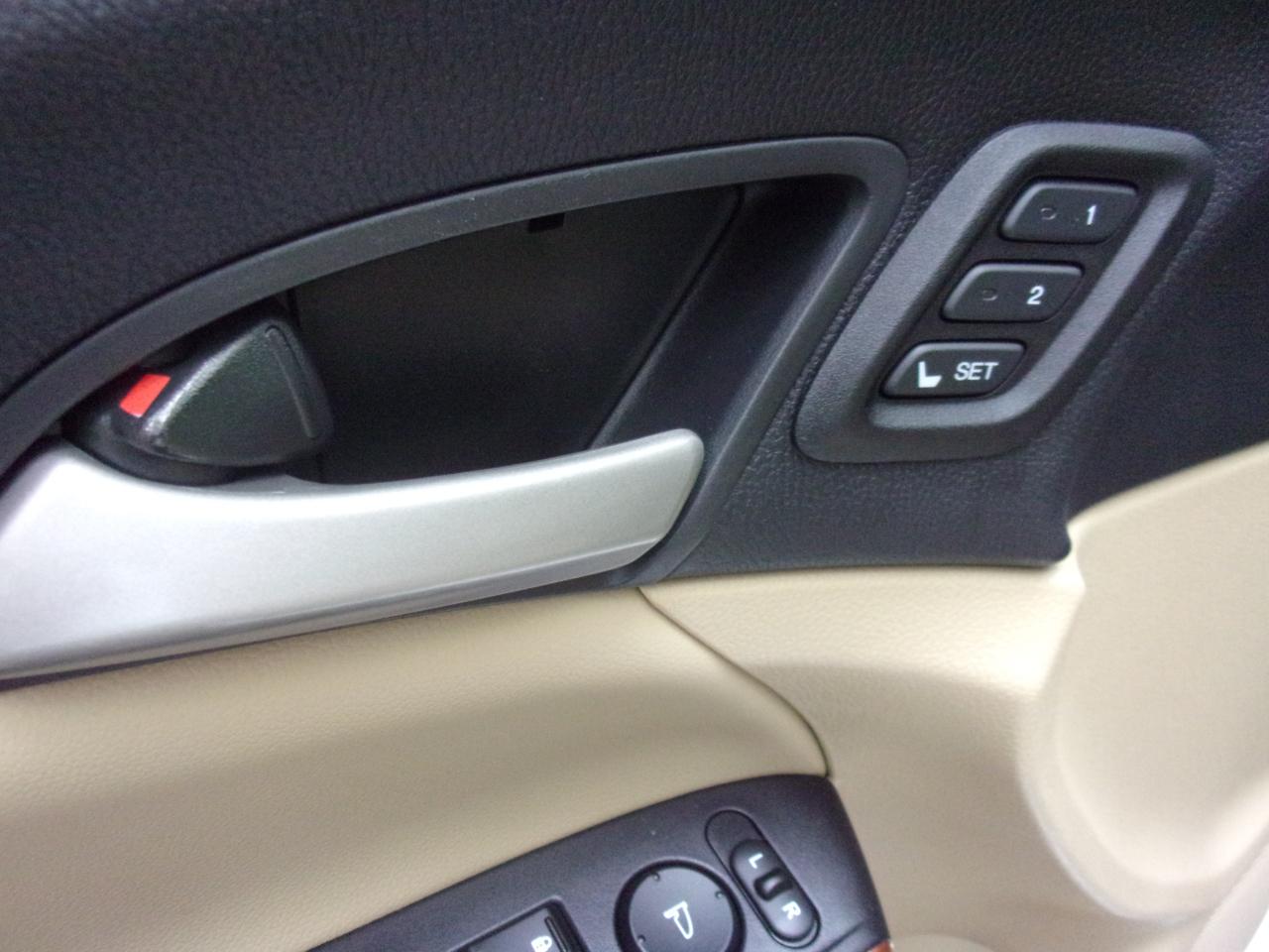 Honda Accord EX-L V6 Sedan AT 2012