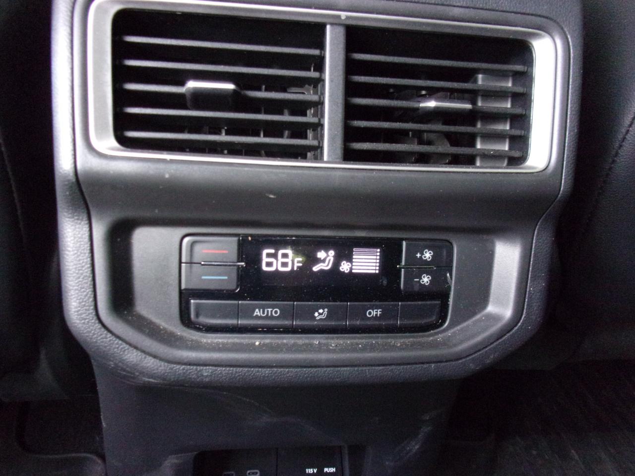Volkswagen Atlas SE w/Technology 4MOTION 2024