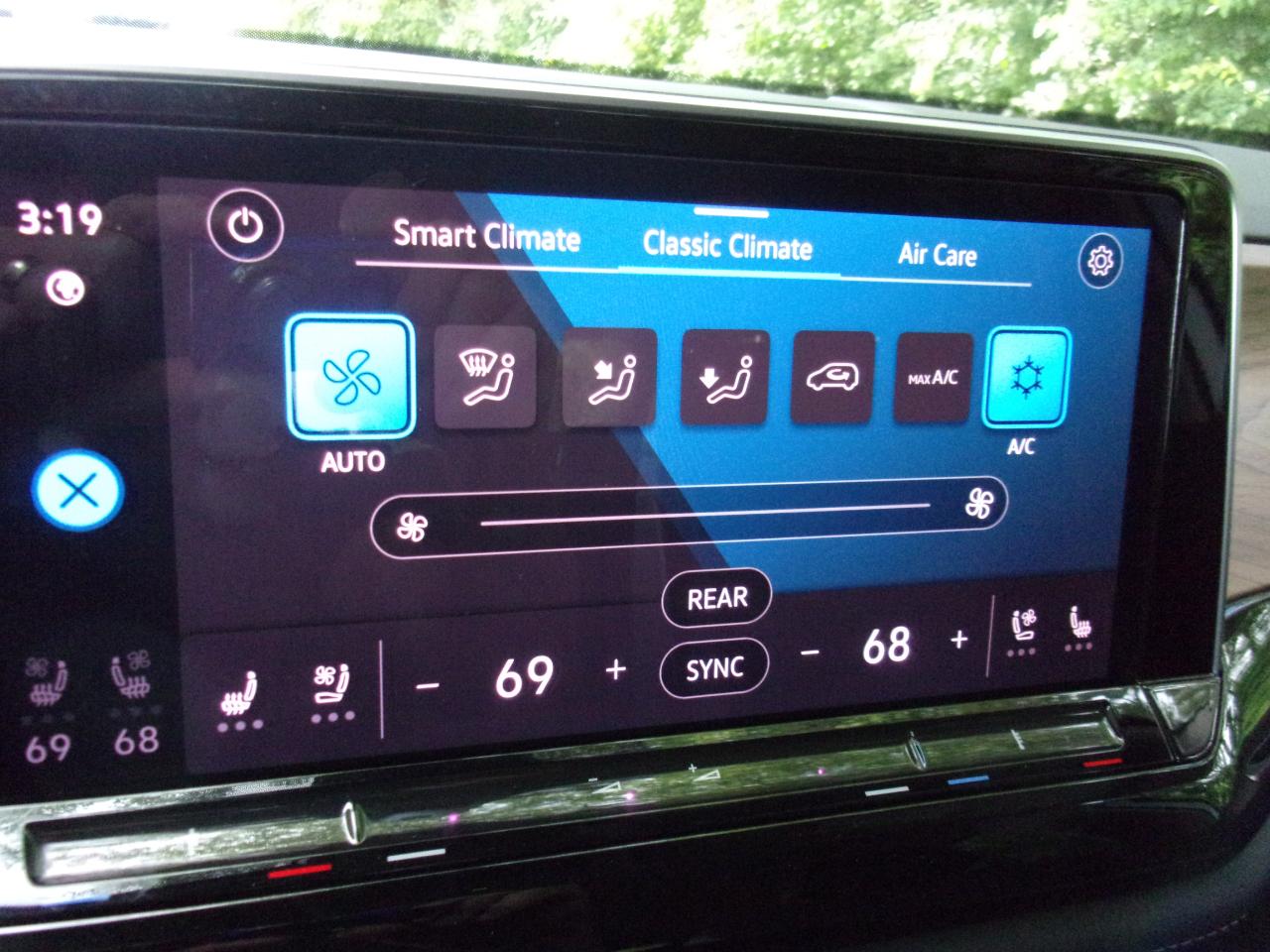 Volkswagen Atlas SE w/Technology 4MOTION 2024