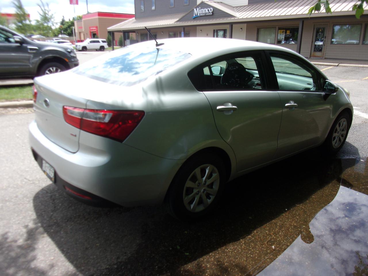 Kia Rio LX 2013