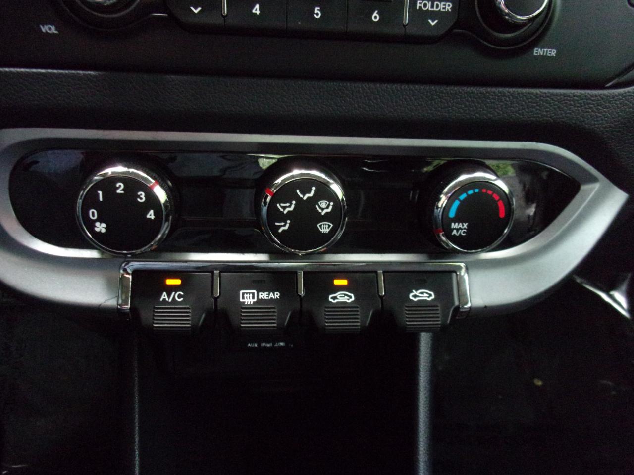 Kia Rio LX 2013