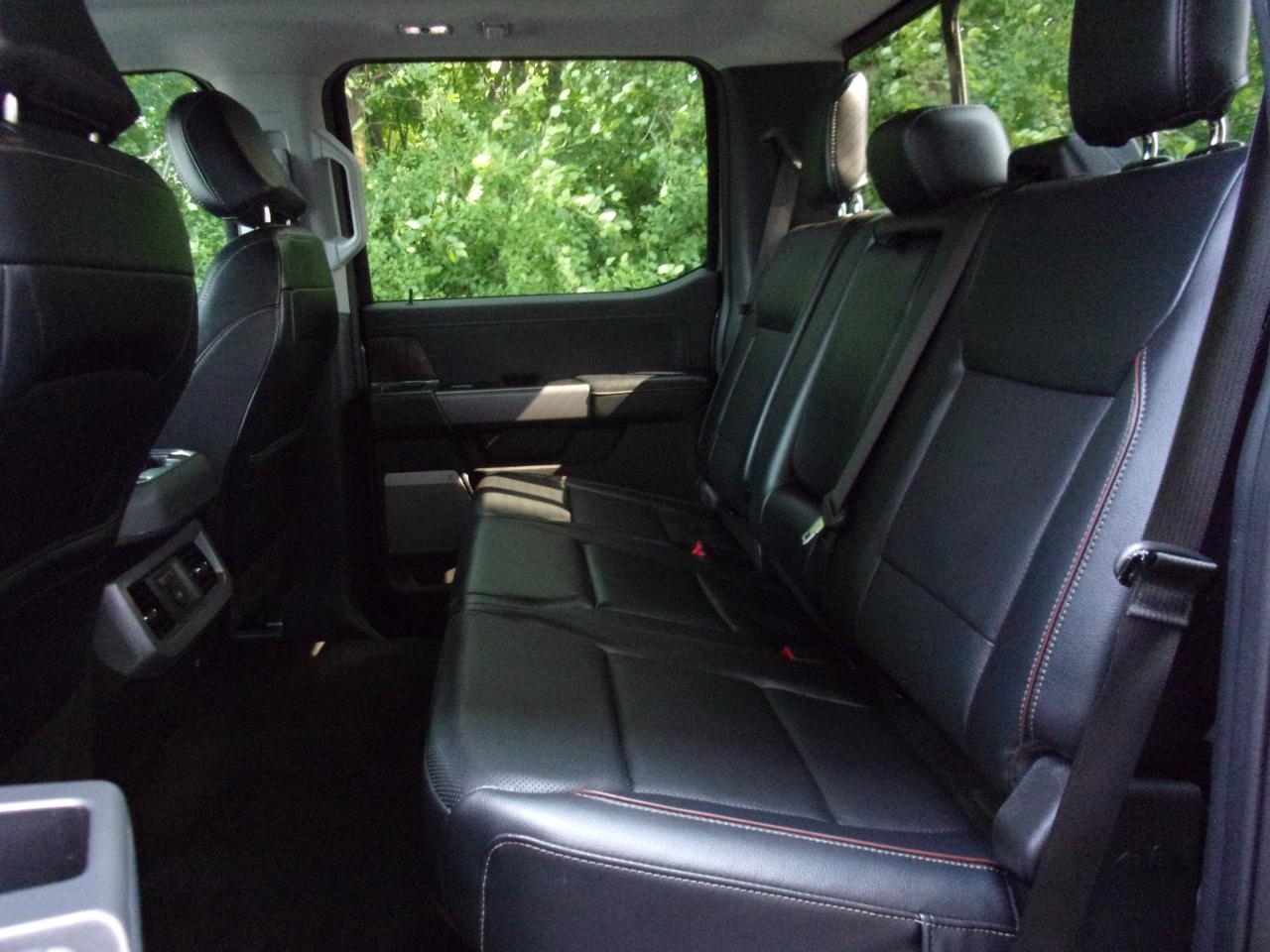 Ford F-250 SD Lariat Crew Cab 4WD 2024
