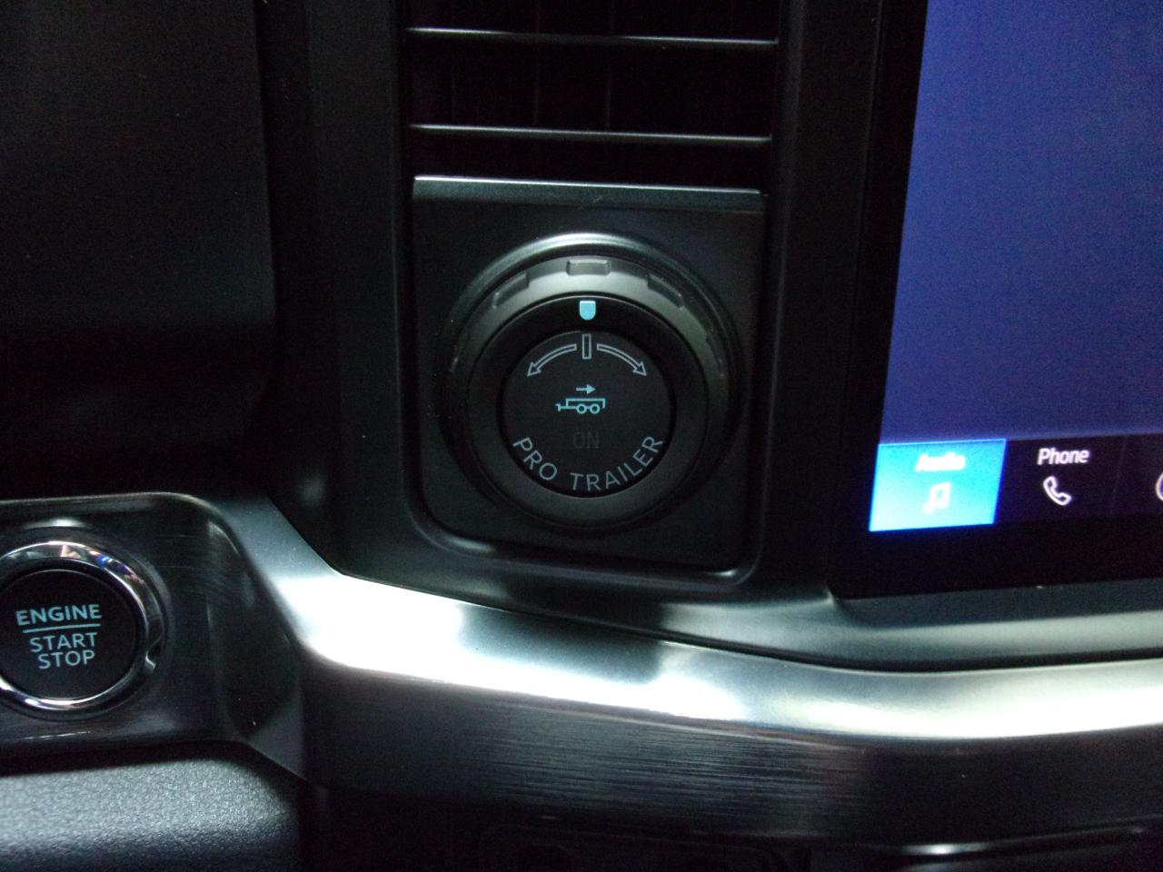 Ford F-250 SD Lariat Crew Cab 4WD 2024
