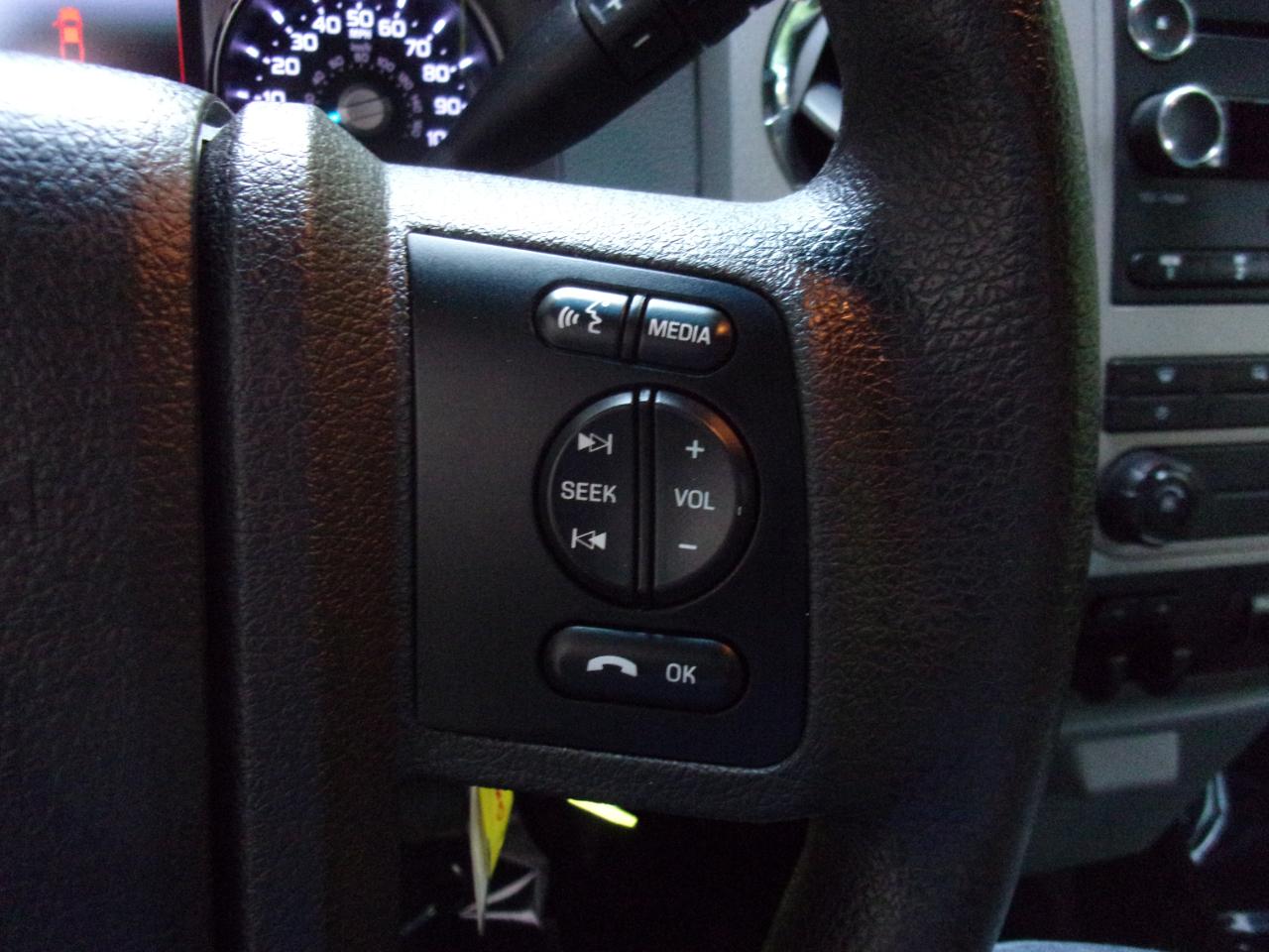 Ford F-350 SD XLT Crew Cab 4WD 2014