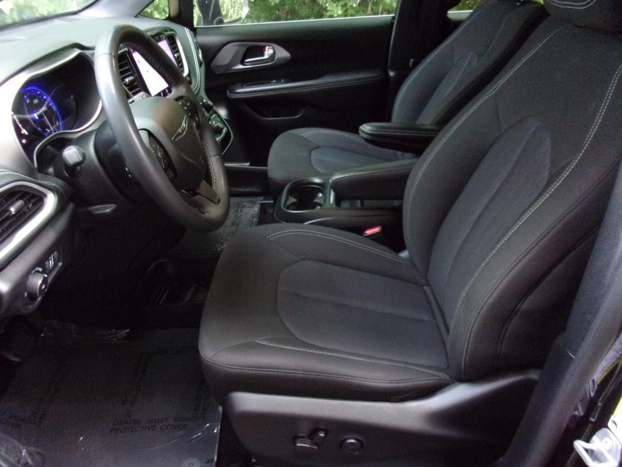 Chrysler Pacifica Touring 2022