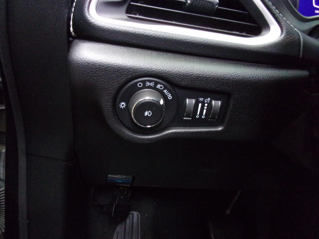 Chrysler Pacifica Touring 2022