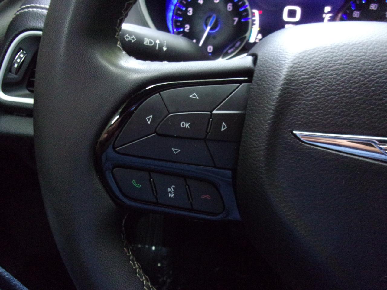 Chrysler Pacifica Touring 2022