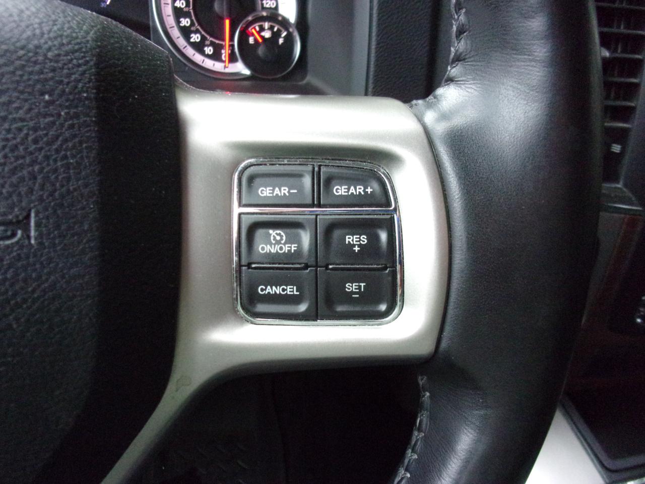 RAM 1500 Laramie Crew Cab LWB 4WD 2017