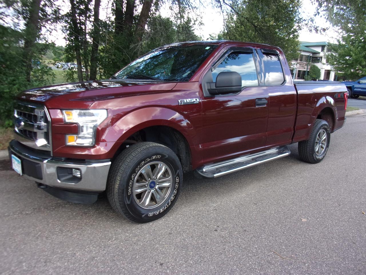 2015 Ford F-150 4WD SuperCab 145" XLT