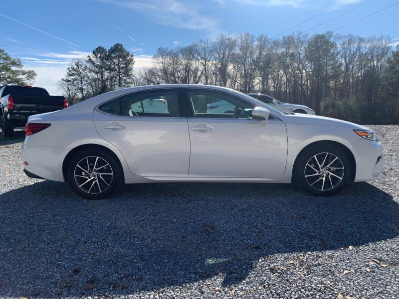 Lexus ES 350 Sedan 2017