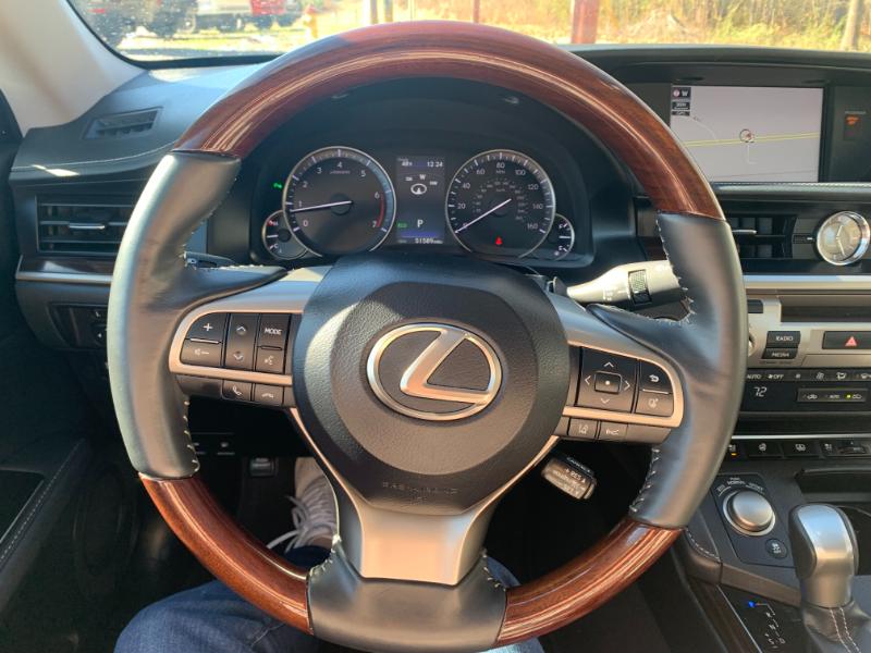 Lexus ES 350 Sedan 2017