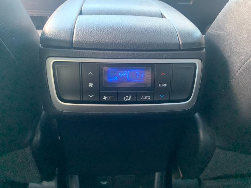 Toyota Highlander Limited FWD V6 2016