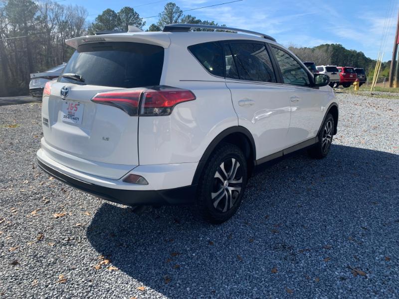 Toyota RAV4 LE FWD 2018
