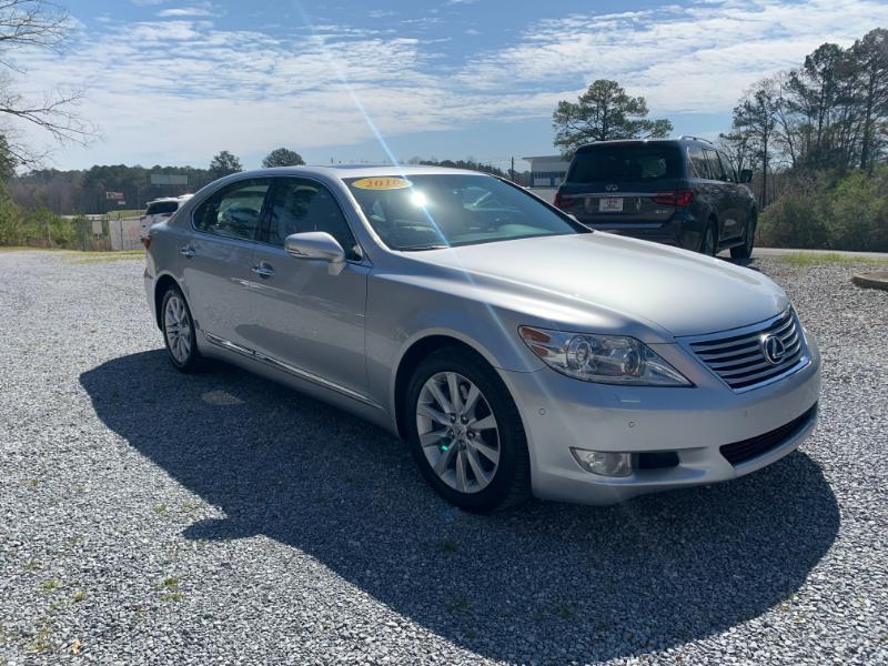 Lexus LS 460 L Luxury Sedan AWD 2010