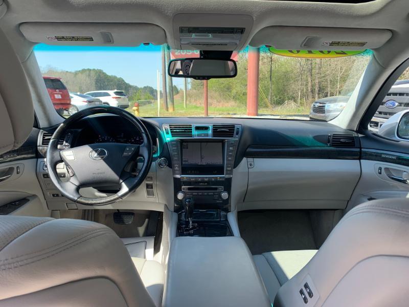 Lexus LS 460 L Luxury Sedan AWD 2010