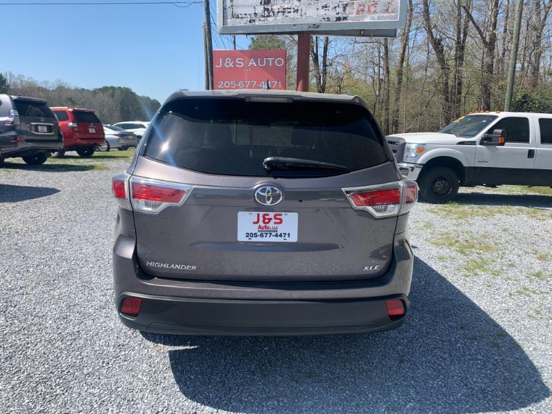 Toyota Highlander XLE FWD V6 2016