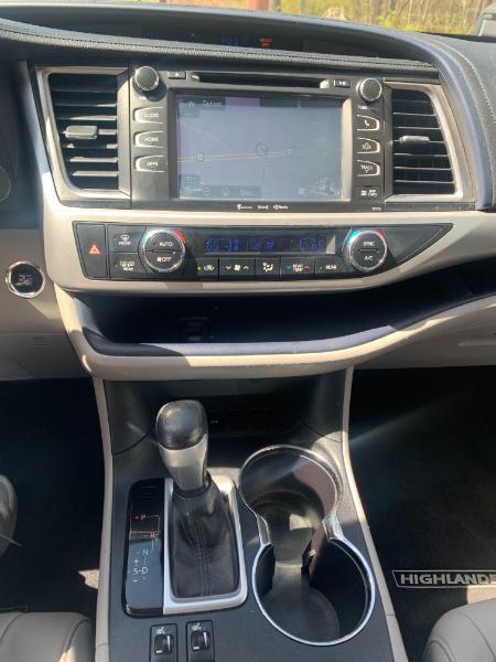 Toyota Highlander XLE FWD V6 2016