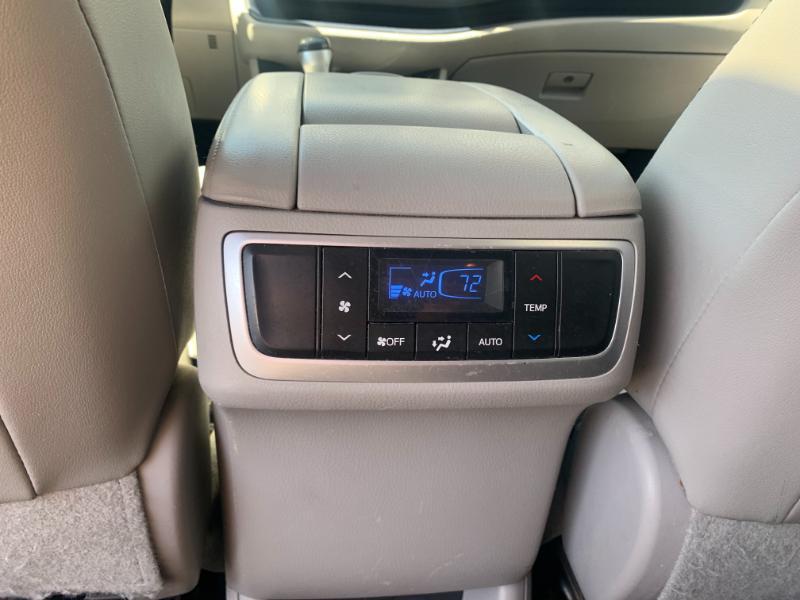 Toyota Highlander XLE FWD V6 2016