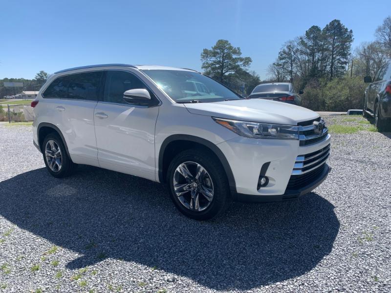 Toyota Highlander Limited FWD V6 2019