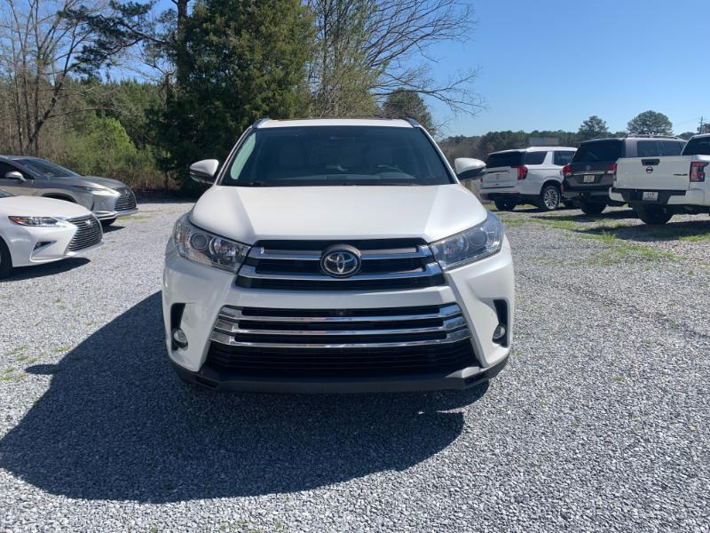 Toyota Highlander Limited FWD V6 2019