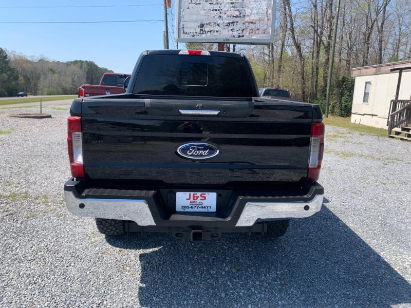 Ford F-250 SD Lariat Crew Cab 4WD 2017