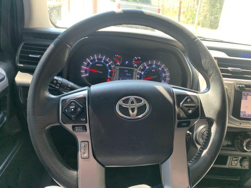 Toyota 4Runner SR5 2WD 2017