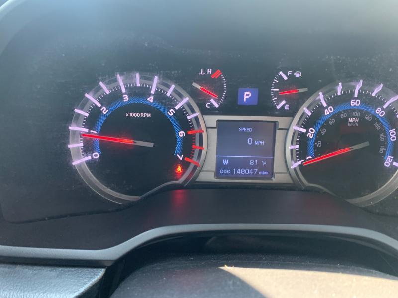 Toyota 4Runner SR5 2WD 2017