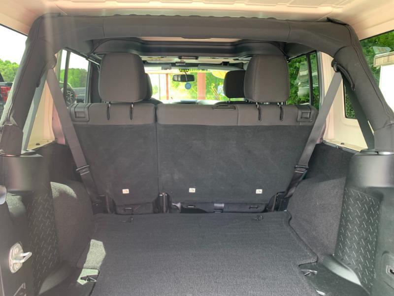 Jeep Wrangler Unlimited Sport 4WD 2017