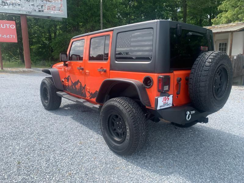 Jeep Wrangler Unlimited Sahara 4WD 2015