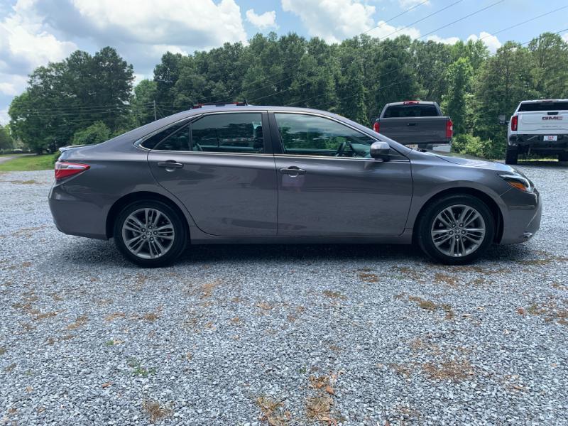 Toyota Camry SE 4D Sedan 2015