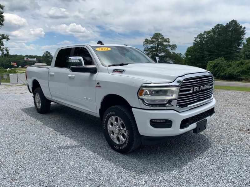 RAM 2500 Laramie Crew Cab SWB 4WD 2024
