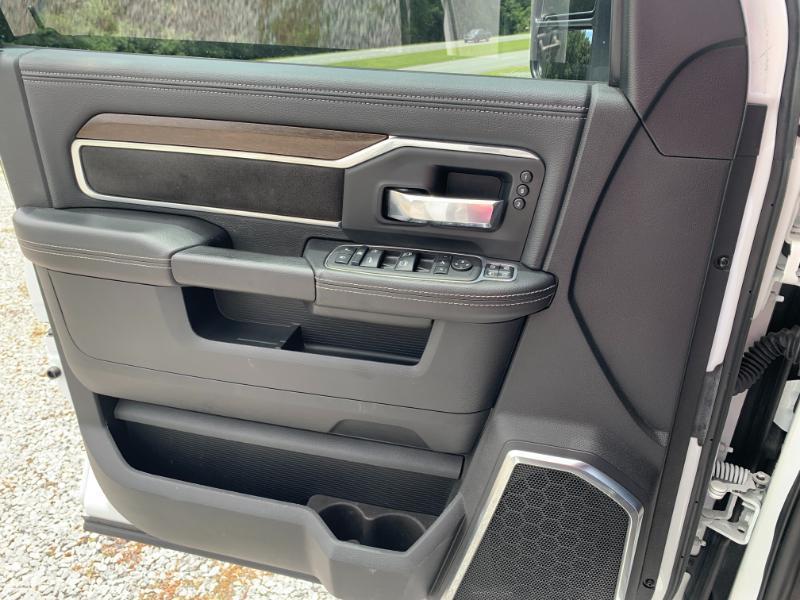 RAM 2500 Laramie Crew Cab SWB 4WD 2024