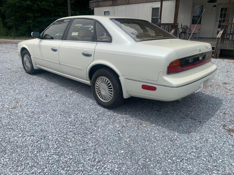 Infiniti Q45 Base 1995