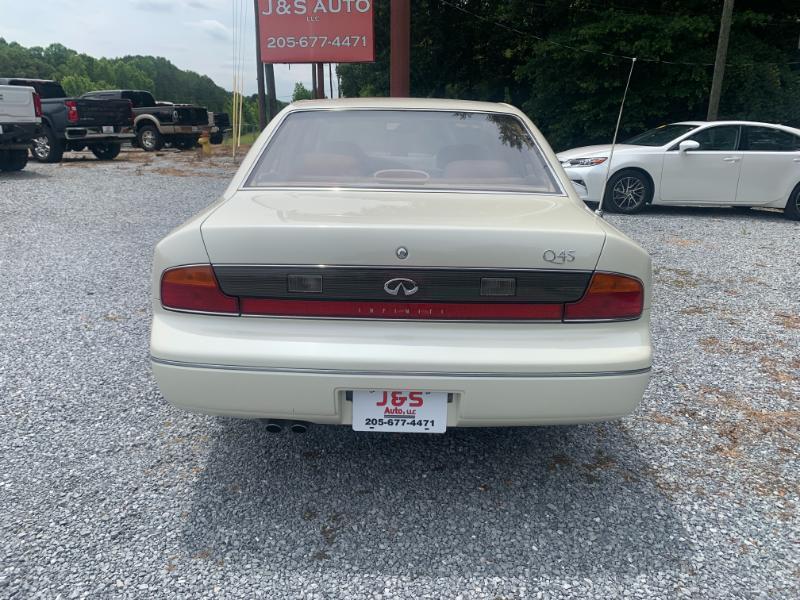 Infiniti Q45 Base 1995