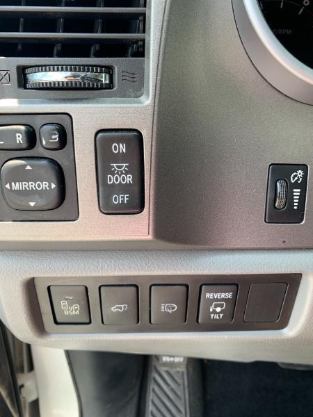 Toyota Sequoia Plantium 2WD 2016
